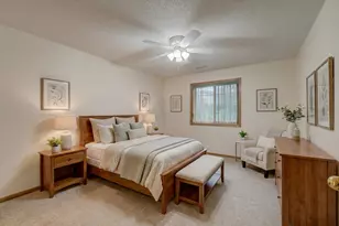 696 Monn Ave, Vadnais Heights, MN 55127 - Photo 11