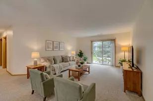 696 Monn Ave, Vadnais Heights, MN 55127 - Photo 5