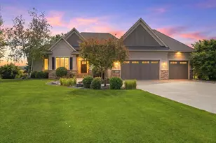 293 St Andrews Dr, Hudson, WI 54016 - Photo 3