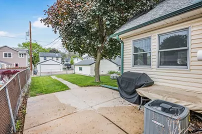 1981 W James Avenue, Saint Paul, MN 55105 - Photo 17