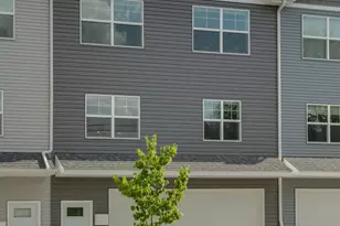 628 10th Ave N, Fargo, ND 58102 - Photo 5