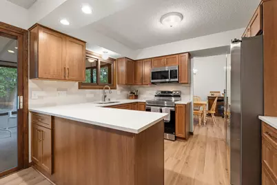 4382 Metcalf Drive, Eagan, MN 55122 - Photo 15