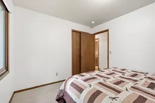 4382 Metcalf Dr, Eagan, MN 55122 - Photo 25
