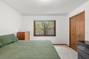 4382 Metcalf Dr, Eagan, MN 55122 - Photo 27
