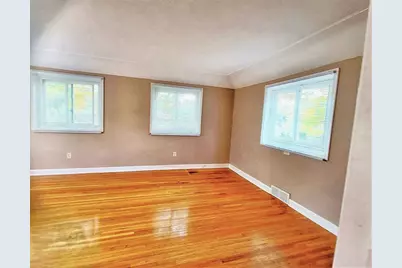 823 Elm Street, Hudson, WI 54016 - Photo 9