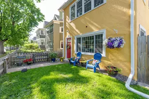 865 Thomas Ave, Saint Paul, MN 55104 - Photo 3