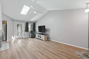 2494 Wilshire Ct, Mendota Heights, MN 55120 - Photo 3