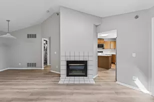 2494 Wilshire Ct, Mendota Heights, MN 55120 - Photo 5
