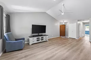 2494 Wilshire Ct, Mendota Heights, MN 55120 - Photo 7