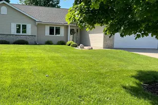 1205 26th St SW, Austin, MN 55912 - Photo 1