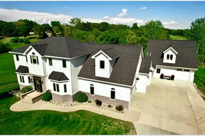 1207 S Martin Street, Fergus Falls, MN 56537 - Photo 1