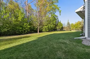 16710 51st Pl N, Plymouth, MN 55446 - Photo 5