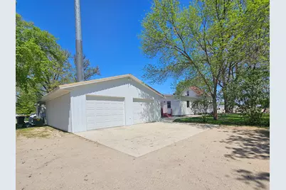 507 Atlantic Avenue, Thief River Falls, MN 56701 - Photo 25