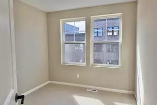 838 Woodlawn Ave, Saint Paul, MN 55116 - Photo 17