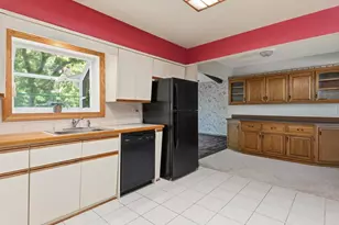 199 Colleen Ave, Shoreview, MN 55126 - Photo 7