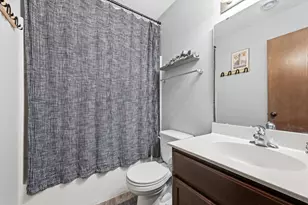 3392 Maple Leaf Loop S, Fargo, ND 58104 - Photo 19