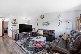 3392 Maple Leaf Loop S, Fargo, ND 58104 - Photo 5