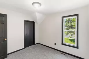1035 E Main St, Mankato, MN 56001 - Photo 25