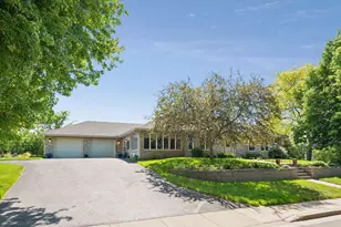 700 Spruce Dr, Hudson, WI 54016 - Photo 1