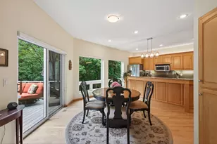 381 Del Rio Dr, Chanhassen, MN 55317 - Photo 23