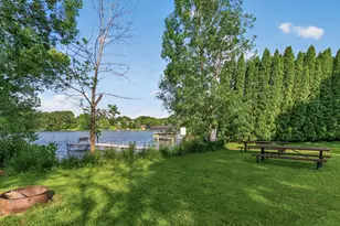 381 Del Rio Dr, Chanhassen, MN 55317 - Photo 95