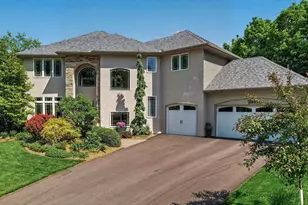381 Del Rio Dr, Chanhassen, MN 55317 - Photo 13