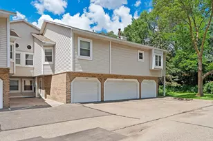 5304 Highpointe Terrace, Bloomington, MN 55437 - Photo 3