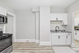 3036 Clinton Ave, Minneapolis, MN 55408 - Photo 11