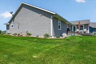 614 Dewberry Ln, Alexandria, MN 56308 - Photo 7