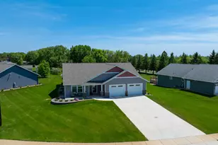 614 Dewberry Ln, Alexandria, MN 56308 - Photo 1