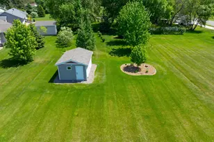 614 Dewberry Ln, Alexandria, MN 56308 - Photo 5