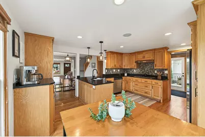2084 4th Street, White Bear Lake, MN 55110 - Photo 15