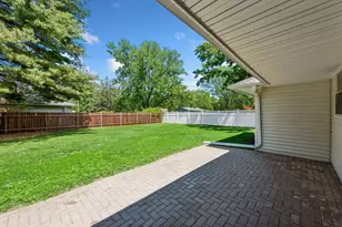 6 Mission Ln, Bloomington, MN 55420 - Photo 37