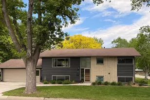 503 Washington Ave, Marshall, MN 56258 - Photo 3
