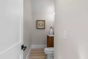 2320 Humboldt Ave S, Minneapolis, MN 55405 - Photo 25