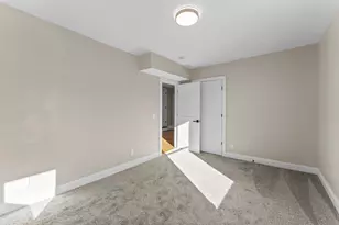 2320 Humboldt Ave S, Minneapolis, MN 55405 - Photo 59