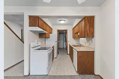 6666 Xerxes Place N, Brooklyn Center, MN 55430 - Photo 7