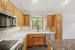 1887 Magnolia Ln N, Plymouth, MN 55441 - Photo 11