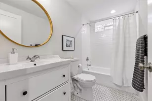 2441 Dupont Ave S, Minneapolis, MN 55405 - Photo 23