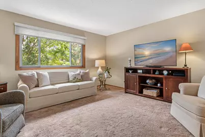 825 Martha Lake Court, Shoreview, MN 55126 - Photo 3