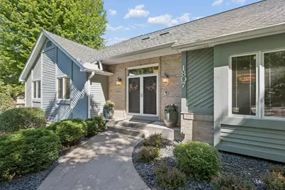 1807 Timberline Trail, Minnetonka, MN 55305 - Photo 5