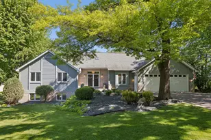 1807 Timberline Trail, Minnetonka, MN 55305 - Photo 3