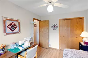 2084 Vierling Dr E, Shakopee, MN 55379 - Photo 29