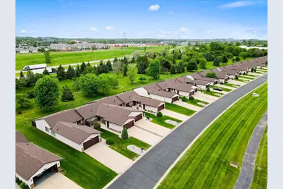 2084 Vierling Drive E, Shakopee, MN 55379 - Photo 3