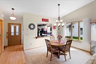 2084 Vierling Dr E, Shakopee, MN 55379 - Photo 19