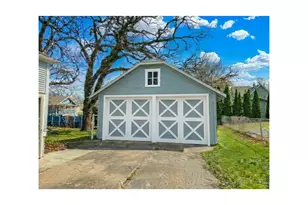314 E Broadway St, Owatonna, MN 55060 - Photo 3