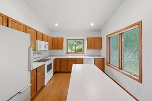 815 Wescott Square, Eagan, MN 55123 - Photo 9