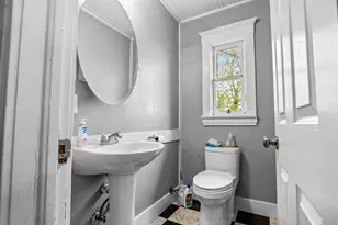 1122 E 5th St, Duluth, MN 55805 - Photo 33
