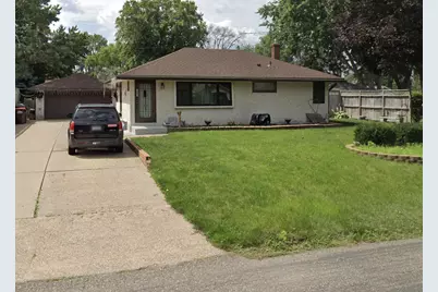 1502 Sherren Avenue E, Maplewood, MN 55109 - Photo 1