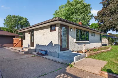 1502 Sherren Avenue E, Maplewood, MN 55109 - Photo 3